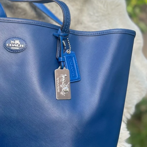 Coach Blue Leather Tote Bag With Original Hang Tags - Picture 4 of 14